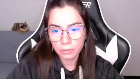 Alex online show from April 8, 2026, 3:06 am