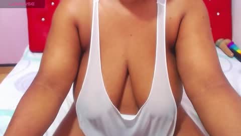 Snapshot of wonderfuldiana chatting on January 24, 2025, 2:30 pm   online show from January 24, 2025, 2:30 pm
