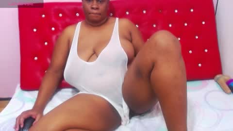 Snapshot of wonderfuldiana chatting on February 8, 2025, 3:30 am   online show from February 8, 2025, 3:30 am