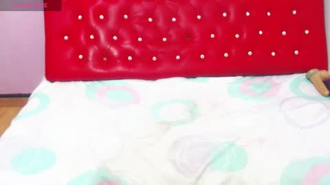 Snapshot of wonderfuldiana chatting on February 22, 2025, 12:40 pm   online show from February 22, 2025, 12:40 pm