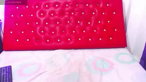   online show from December 18, 2025, 6:58 pm