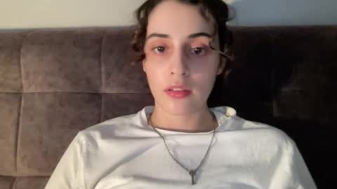 Stia online show from September 17, 2025, 1:24 pm