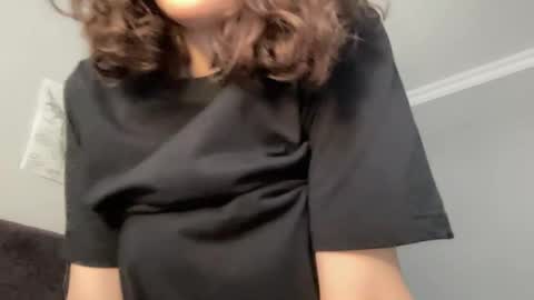 Stia online show from September 21, 2025, 9:33 am