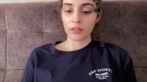 Stia online show from October 7, 2025, 5:48 am