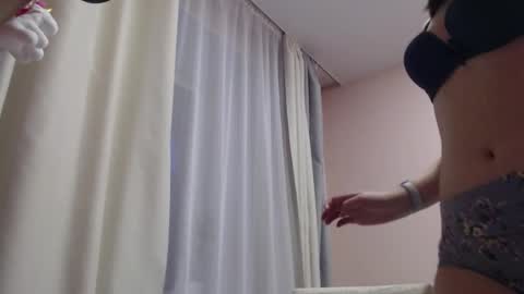 Snapshot of woodland_peony chatting on January 15, 2026, 10:42 am Woodland Peony online show from January 15, 2026, 10:42 am