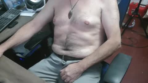 woodworker6473 online show from February 12, 2026, 12:38 am