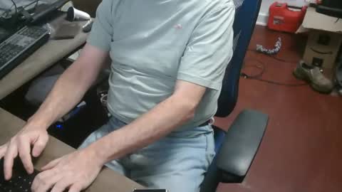 woodworker6473 online show from February 24, 2026, 12:30 am