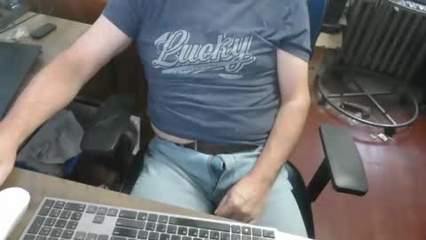 woodworker6473 online show from March 3, 2026, 2:12 pm