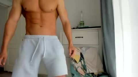 Wolfie online show from June 4, 2026, 8:31 am