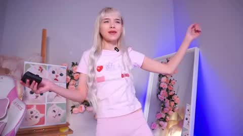 wow_angel online show from May 6, 2026, 5:35 am