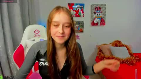 wow_emma_ online show from December 26, 2024, 4:47 pm