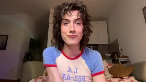 Glen online show from April 17, 2026, 7:50 pm