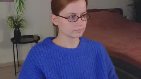 Rebecy online show from September 30, 2025, 1:38 pm