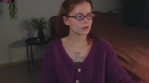 Rebecy online show from October 7, 2025, 1:41 pm