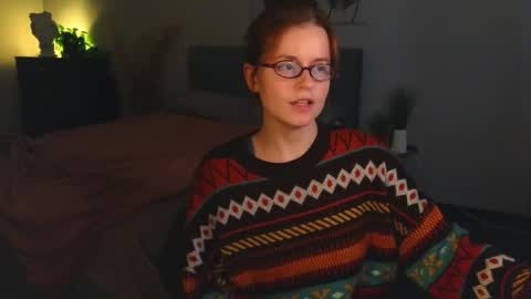 Rebecy online show from October 11, 2025, 1:42 pm