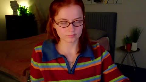 Rebecy online show from October 22, 2025, 2:06 pm