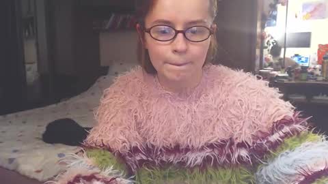 Rebecy online show from December 16, 2025, 6:57 pm