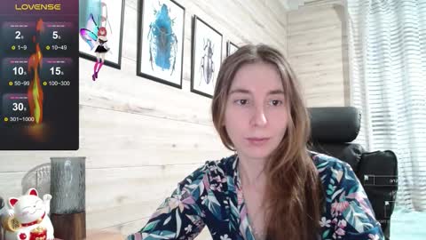 Snapshot of wow_porno_ chatting on October 29, 2025, 11:45 am Anna online show from October 29, 2025, 11:45 am