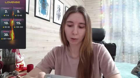 Snapshot of wow_porno_ chatting on December 19, 2025, 1:51 pm Anna online show from December 19, 2025, 1:51 pm