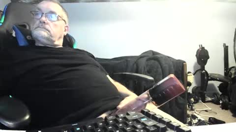 wowsers2022 online show from November 29, 2025, 1:03 pm