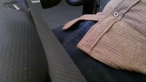 wrangleat0r online show from November 1, 2025, 12:45 am