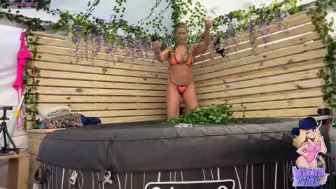 Wrenn Divine online show from March 2, 2026, 2:57 pm