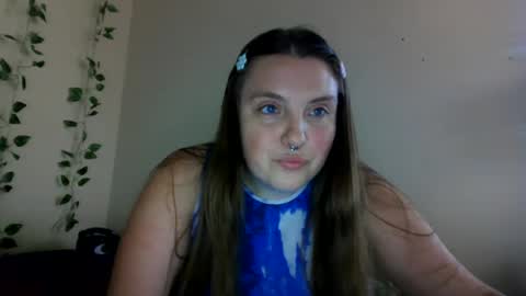 Snapshot of wrenwinter chatting on September 29, 2025, 9:08 pm wrenwinters online show from September 29, 2025, 9:08 pm