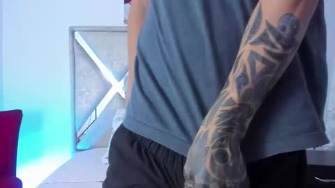 wyatt online show from December 5, 2025, 1:09 pm