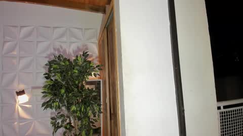 wyatt online show from November 14, 2025, 3:27 am