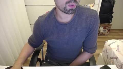 Mr. Lonely online show from September 9, 2025, 9:58 pm