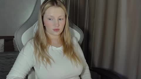 eva online show from February 15, 2026, 5:20 pm