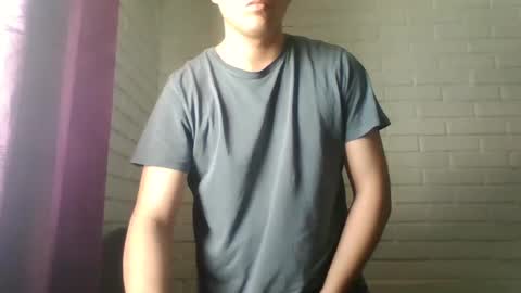 x_andrescam online show from October 8, 2025, 8:17 pm