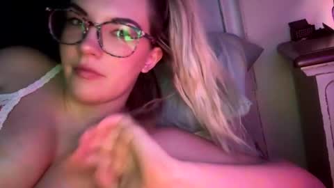 Mariah  online show from December 12, 2024, 3:43 am