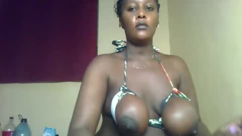 X melanine online show from December 22, 2025, 12:24 pm