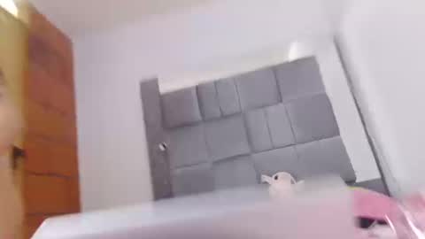 My other accont  x nyoko online show from September 9, 2025, 5:23 pm