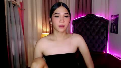 Snapshot of xairah_doux chatting on October 20, 2025, 5:41 am xairah_doux online show from October 20, 2025, 5:41 am