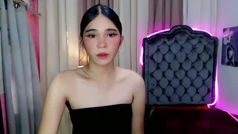 Snapshot of xairah_doux chatting on October 21, 2025, 6:14 am xairah_doux online show from October 21, 2025, 6:14 am