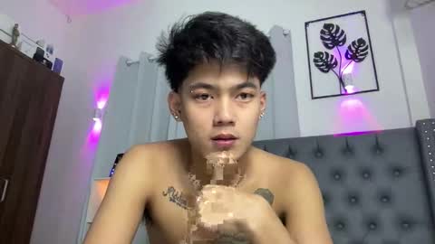 Snapshot of xaldrian_destroyer chatting on March 3, 2026, 1:39 pm Prince Aldrian online show from March 3, 2026, 1:39 pm