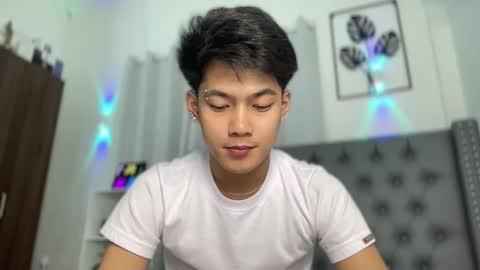 Prince Aldrian  online show from April 14, 2026, 7:20 pm