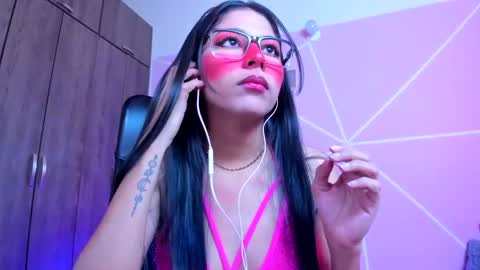 XALLYSONX online show from December 17, 2025, 12:00 pm