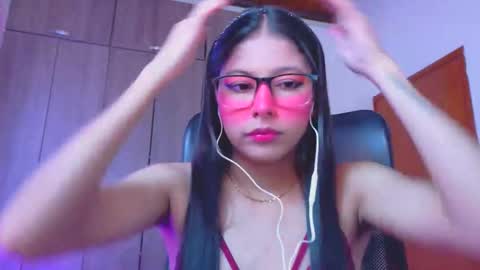 XALLYSONX online show from June 7, 2026, 11:58 am