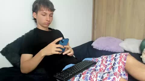 Xam online show from December 7, 2024, 9:00 pm