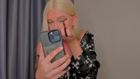 xander_novak online show from October 4, 2025, 5:38 am