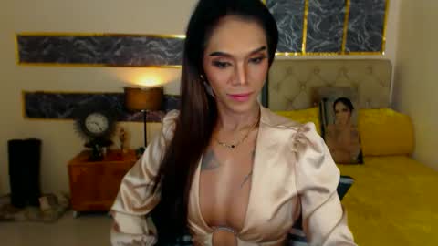 Snapshot of xasianm0nstr0uscumx chatting on December 20, 2024, 6:35 pm THALIA MOUNT online show from December 20, 2024, 6:35 pm