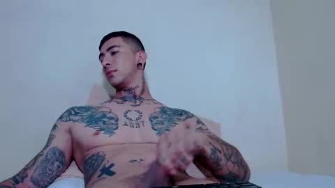 xav_dai online show from April 19, 2026, 7:05 pm