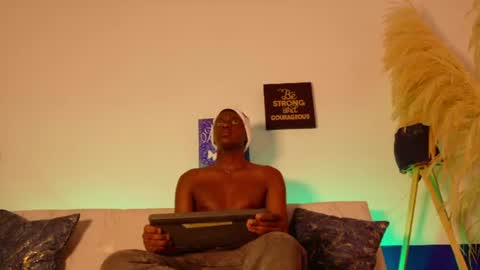Snapshot of xavier_cole chatting on June 10, 2026, 7:35 pm xavier_cole online show from June 10, 2026, 7:35 pm