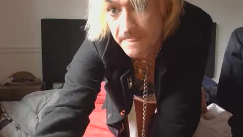 xbigshooter85 online show from November 16, 2025, 11:43 pm