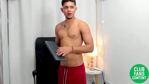 Snapshot of xboy_fantasyx chatting on September 26, 2025, 1:04 pm David online show from September 26, 2025, 1:04 pm