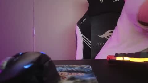 xburst online show from March 22, 2026, 3:43 am