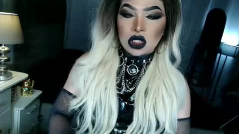 Zhavia online show from September 29, 2025, 7:51 pm